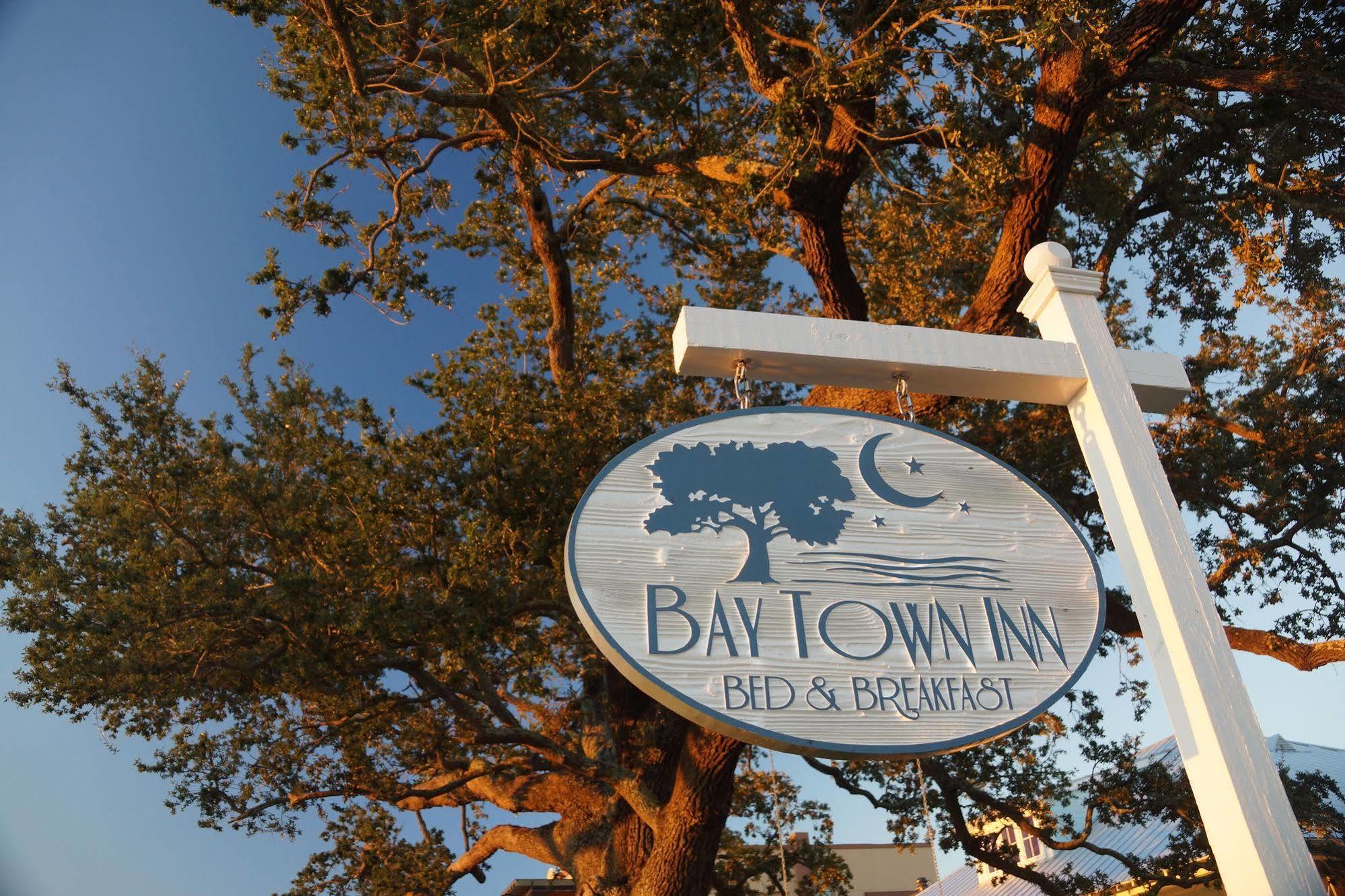 Bay Town Inn Bay St. Louis Exterior foto